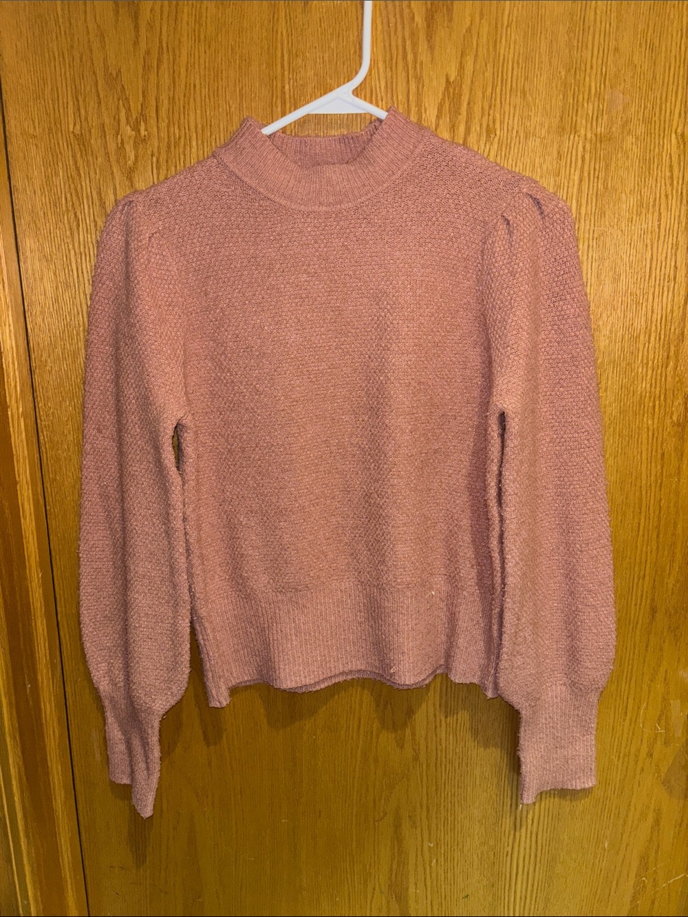 Pink Republic, juniors salmon color sweater, XS